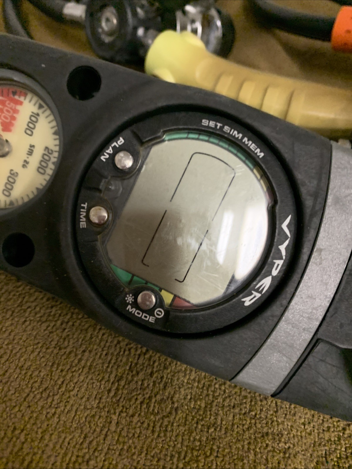 Scuba Pro R380 & G5000 Regulator & Suunto 3 Console Gauge Set Great Shape Lot