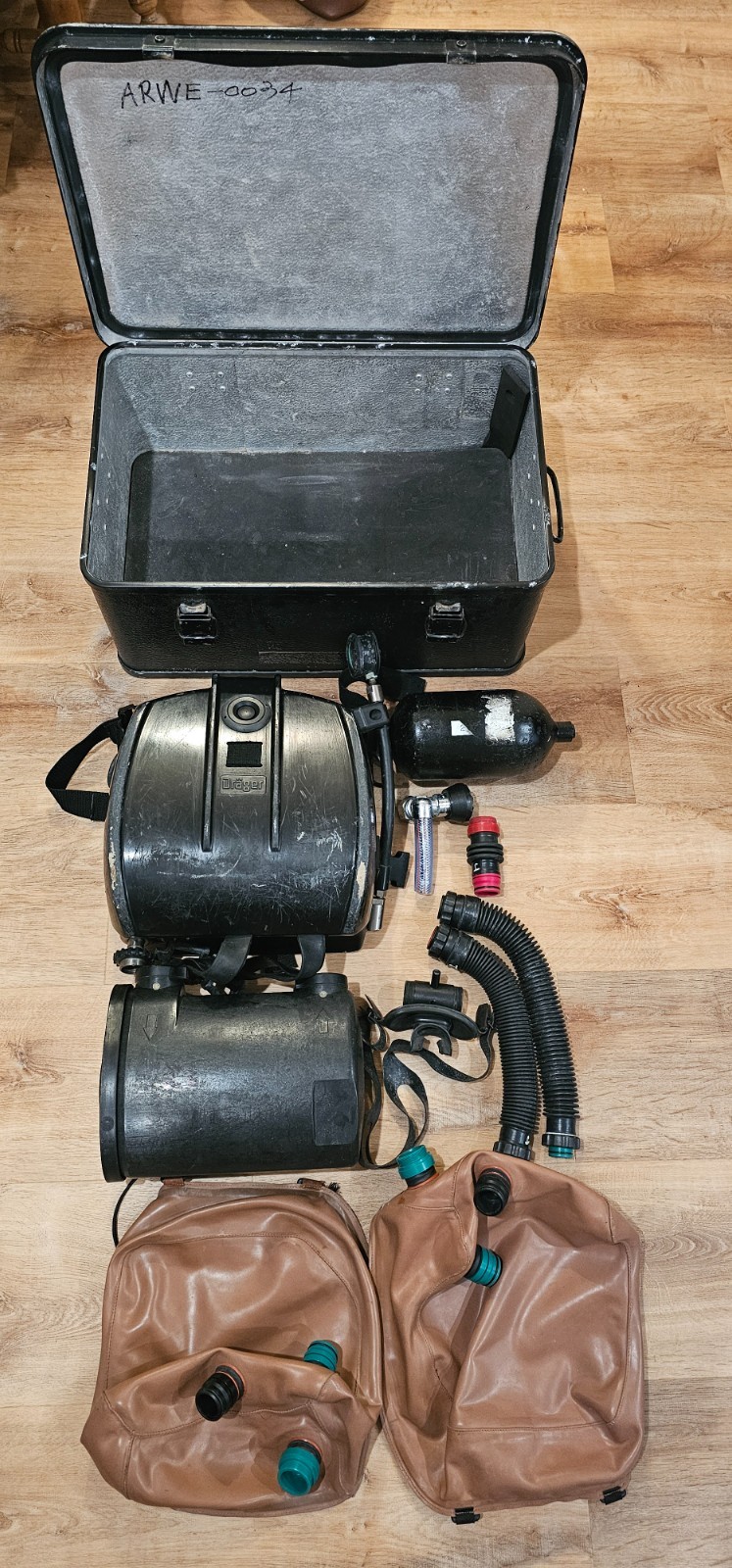 Dräger LAR VI.1 Closed Circuit SCUBA Diving Apparatus Kit with Case Drager