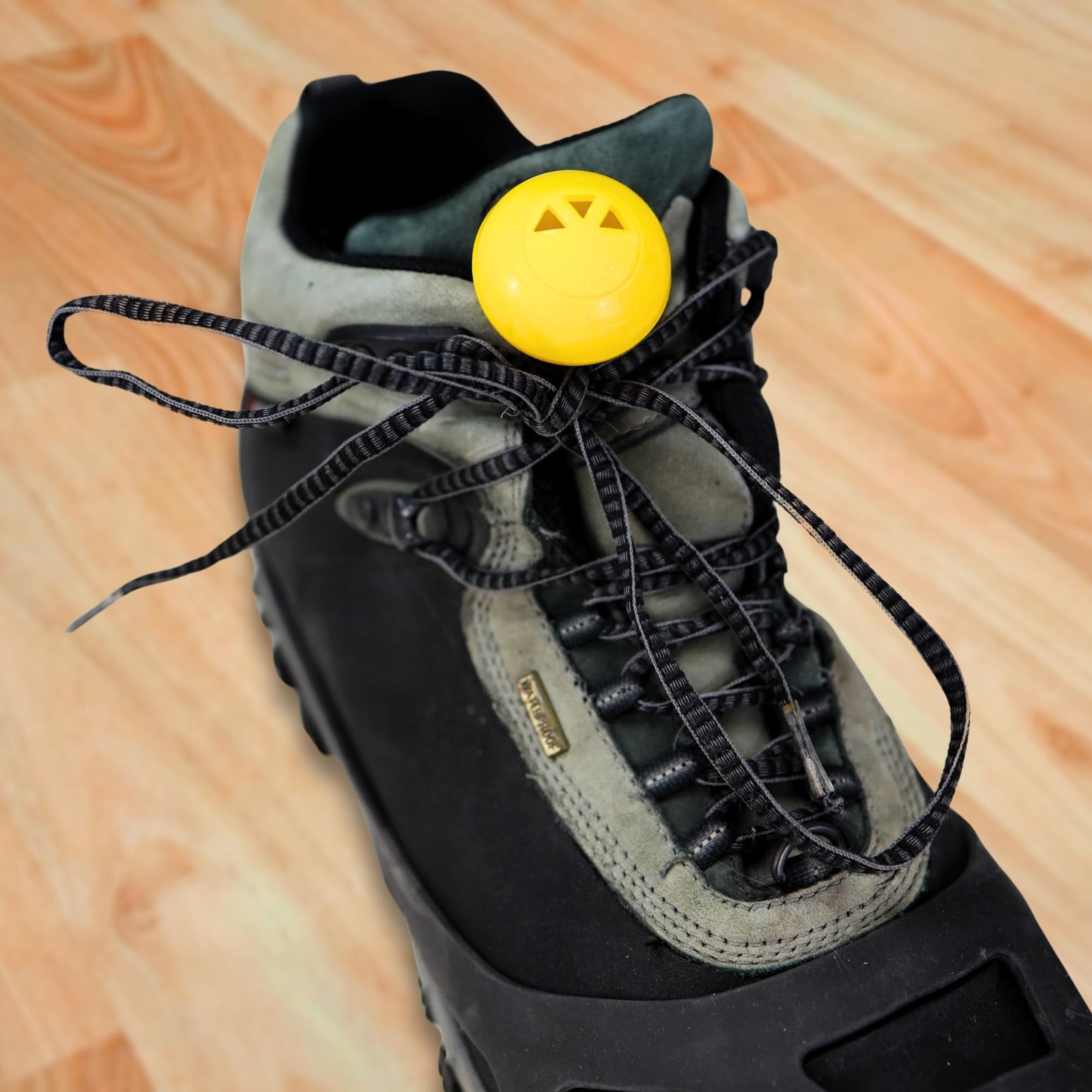 Iconikal 12-Pack Sneaker Shoes Backpack Deodorizer 1 inch in diameter, Yellow