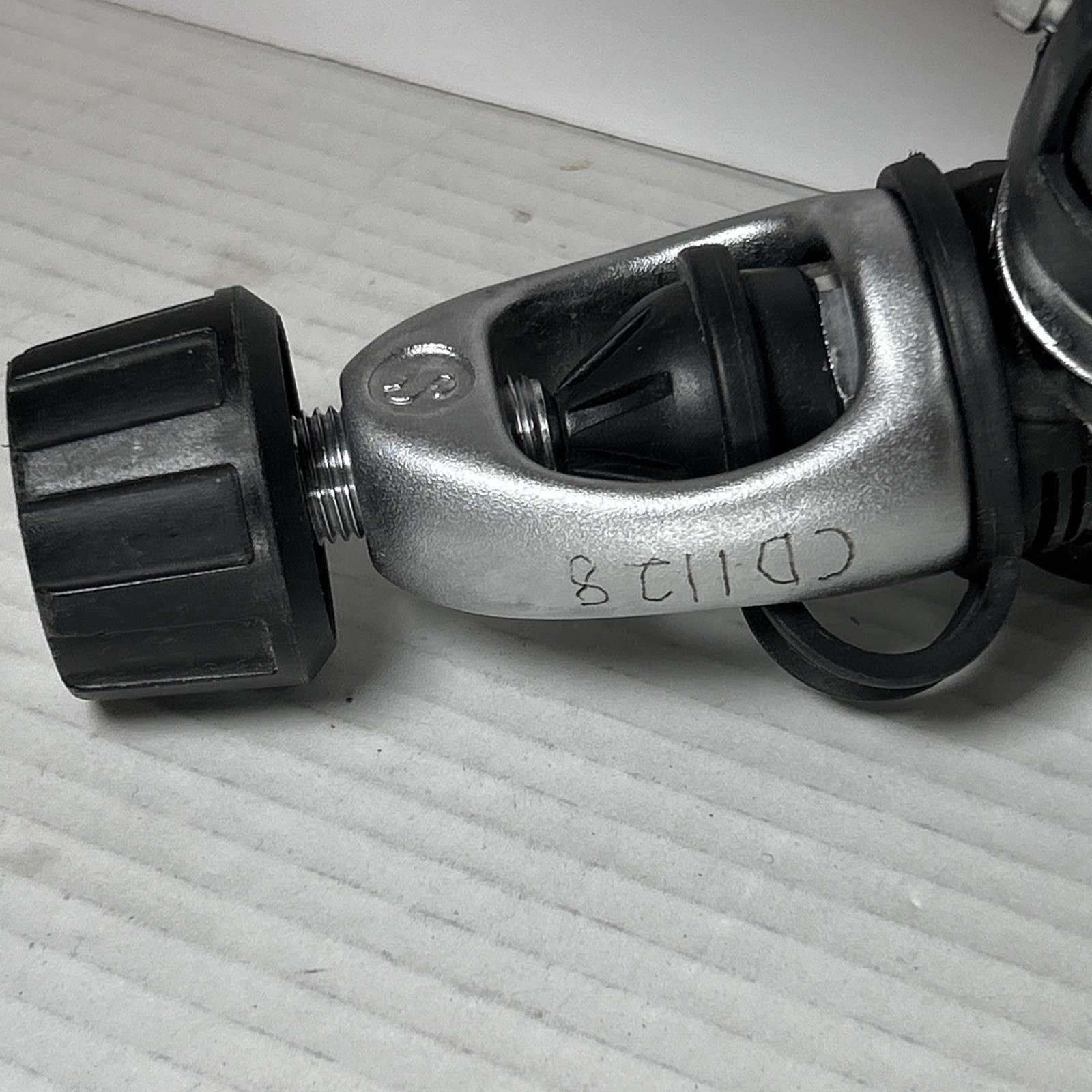 SCUBAPRO MK20 Regulator w/ OCEANIC SWIV2 Gauge Cluster, & G250 Second Stage