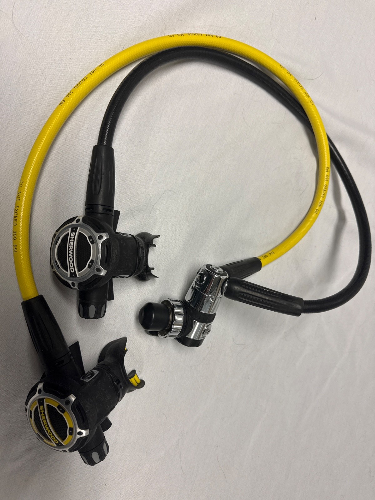 Sherwood SR2 Scuba Diving Regulator – pool demo – DIN – 1st Stage and OCTO, 0880