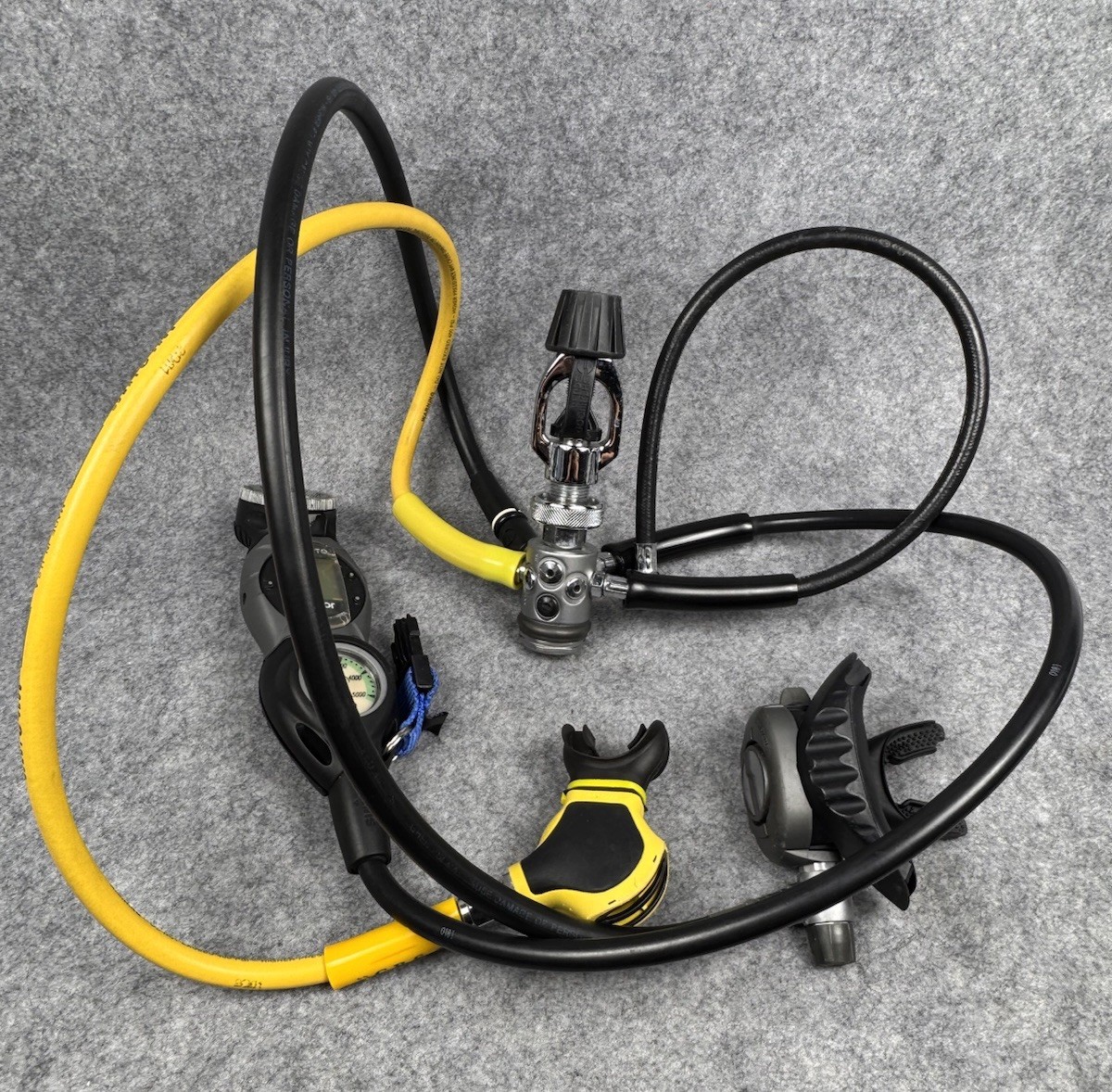 Sherwood Maximus Regulator Set Aqua Lung Octo & Suunto Favor 3-gauge Console