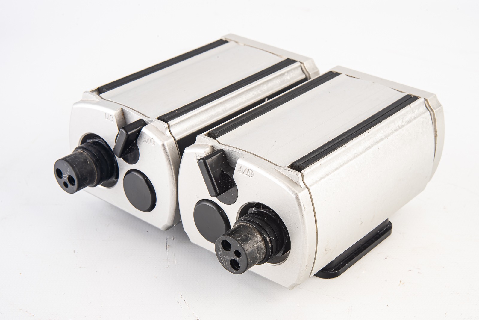 2 Light & Motion Industries Sunray NiMH Mini Classic System Lights TESTED V19