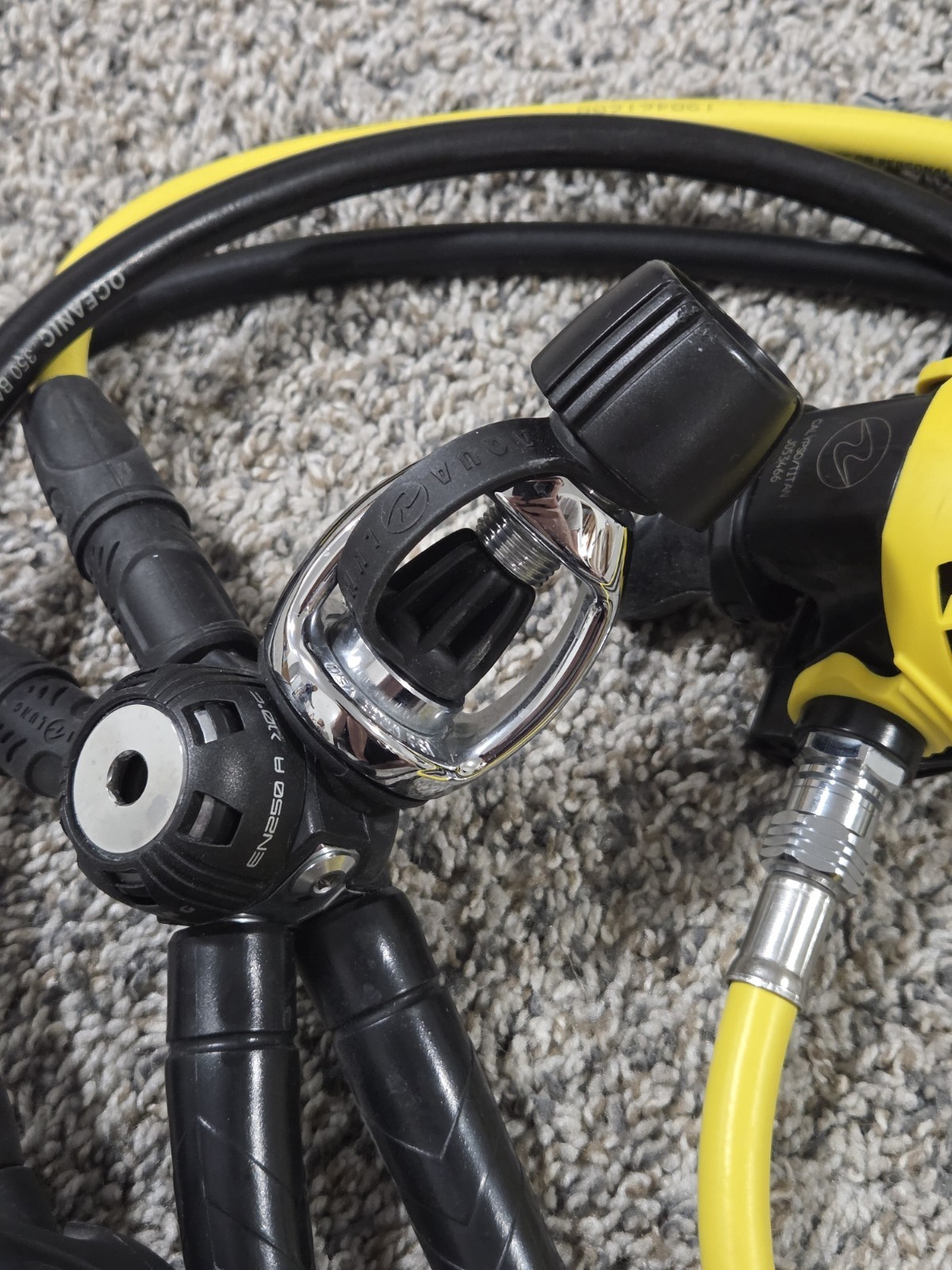 Aqua Lung Titan Regulator Set Octopus Oceanic Gauges Compass Scuba