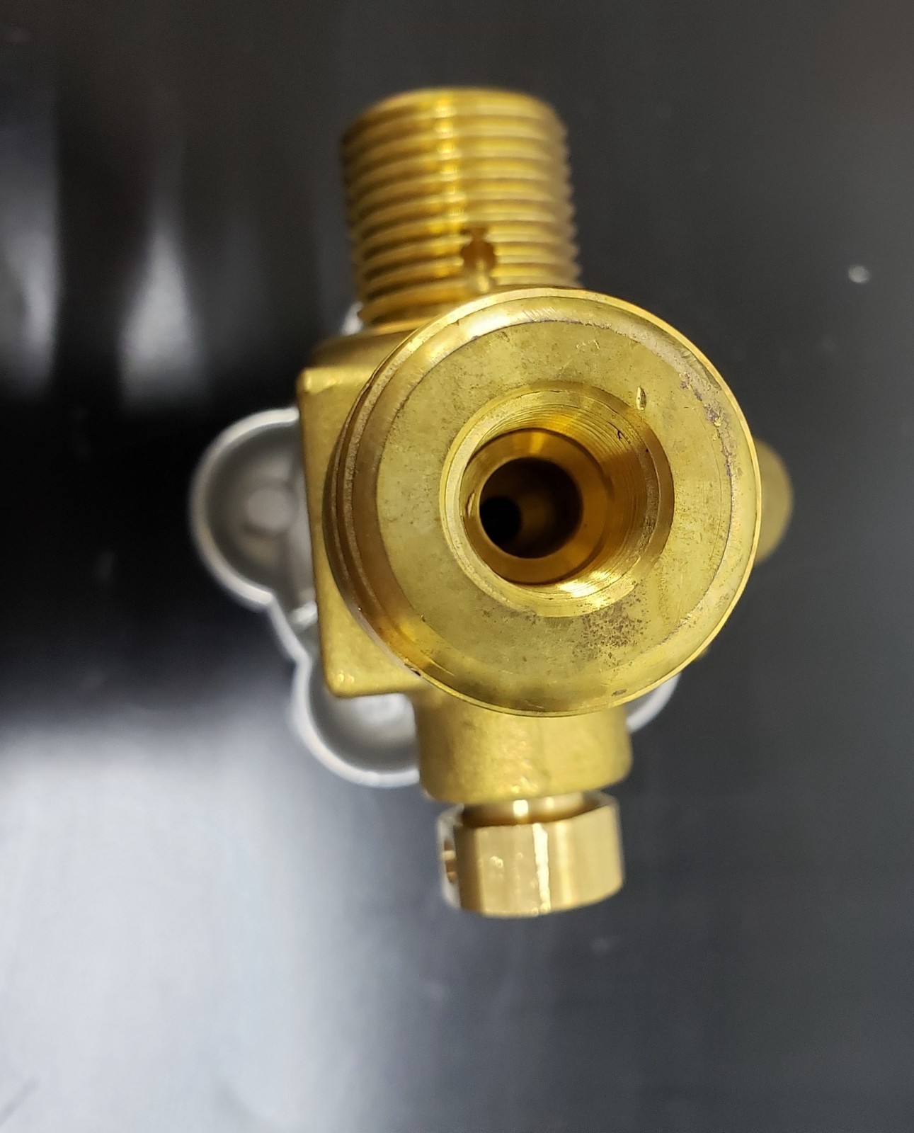 CGA 347 Sherwood Valve Brass, 25E, Air Valve, with Gauge