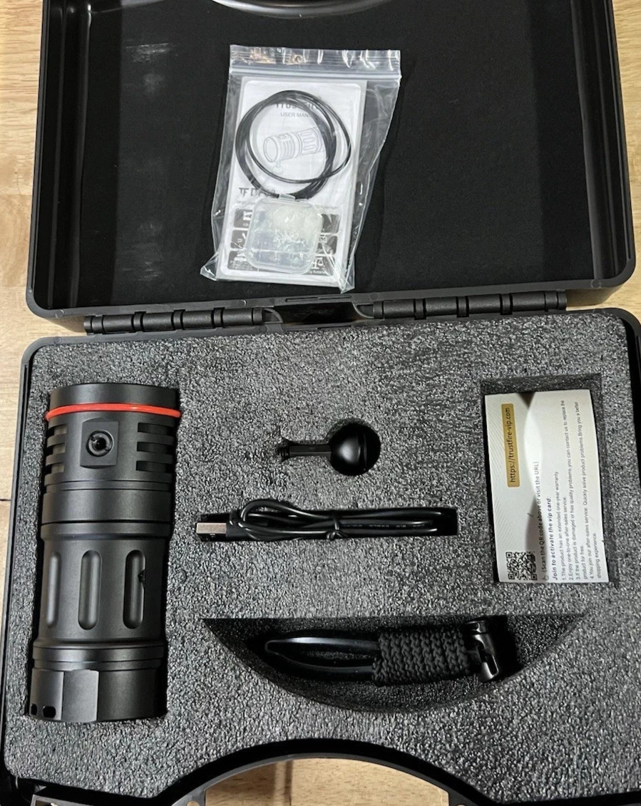 Trustfire DF50 6500 Lumen Diving Lights Snorkeling Rechargeable Flashligh -105M