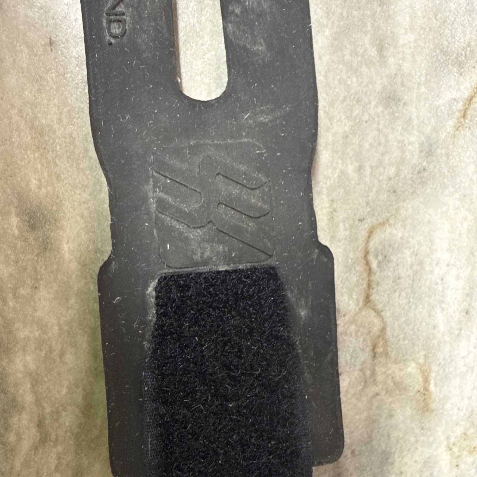 Vintage OEM NOS Underwater Kinetics black rubber mask strap 15/16” wide split
