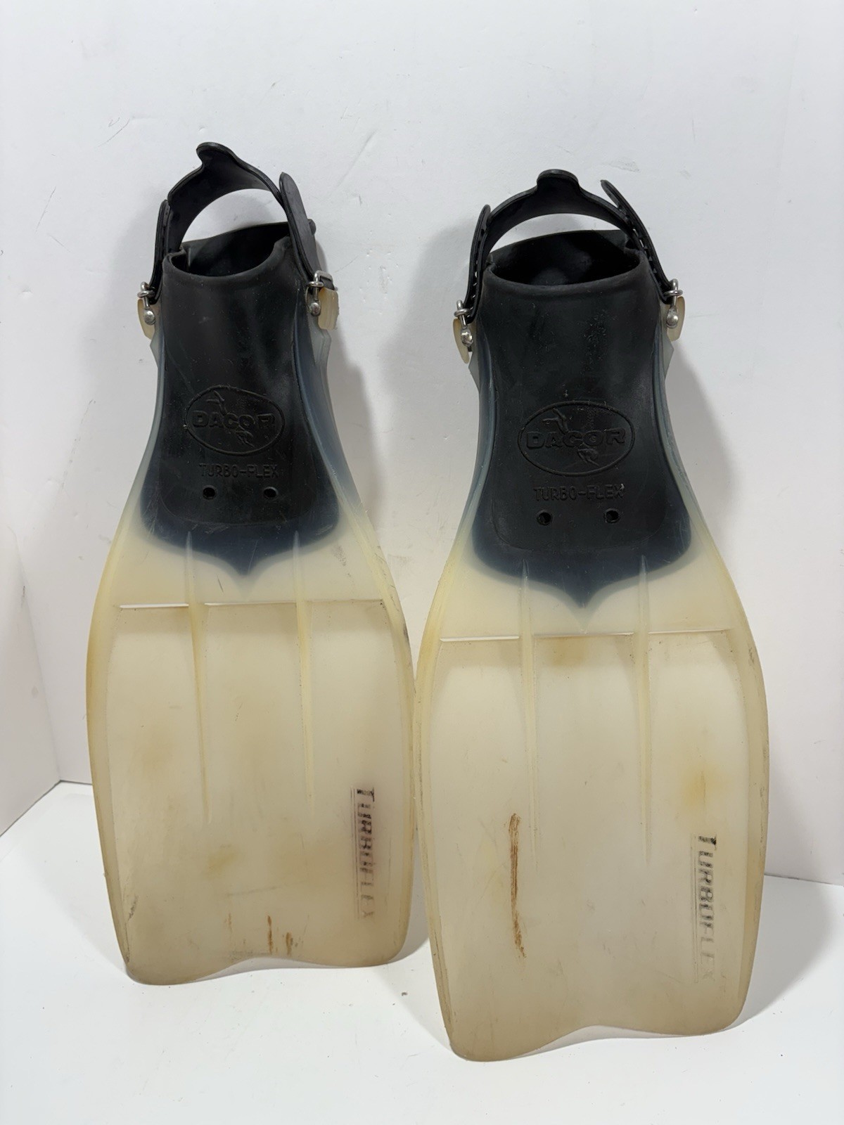 Rubber Dacor Turbo Flex Scuba Divers Fins Size Large Italy Tpf-l 4157-00 Fin