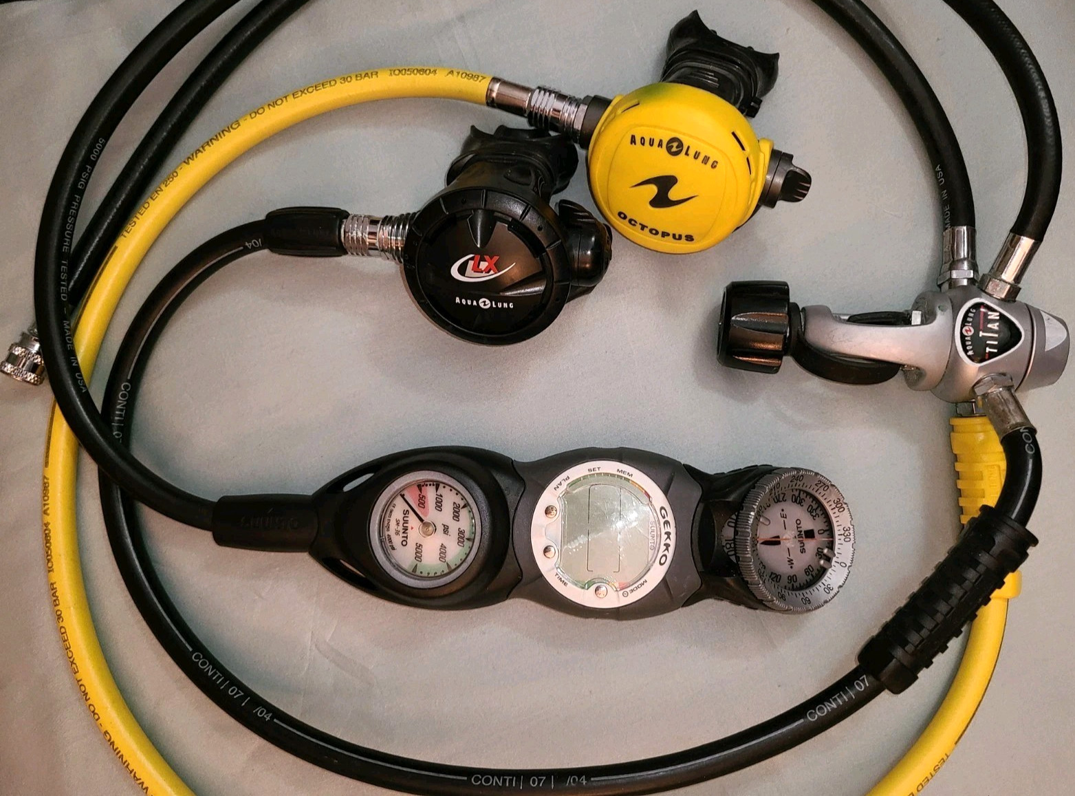 Aqua Lung reg set, Titan 1st stage LX reg, Suunto console w Gekko compass & SPG