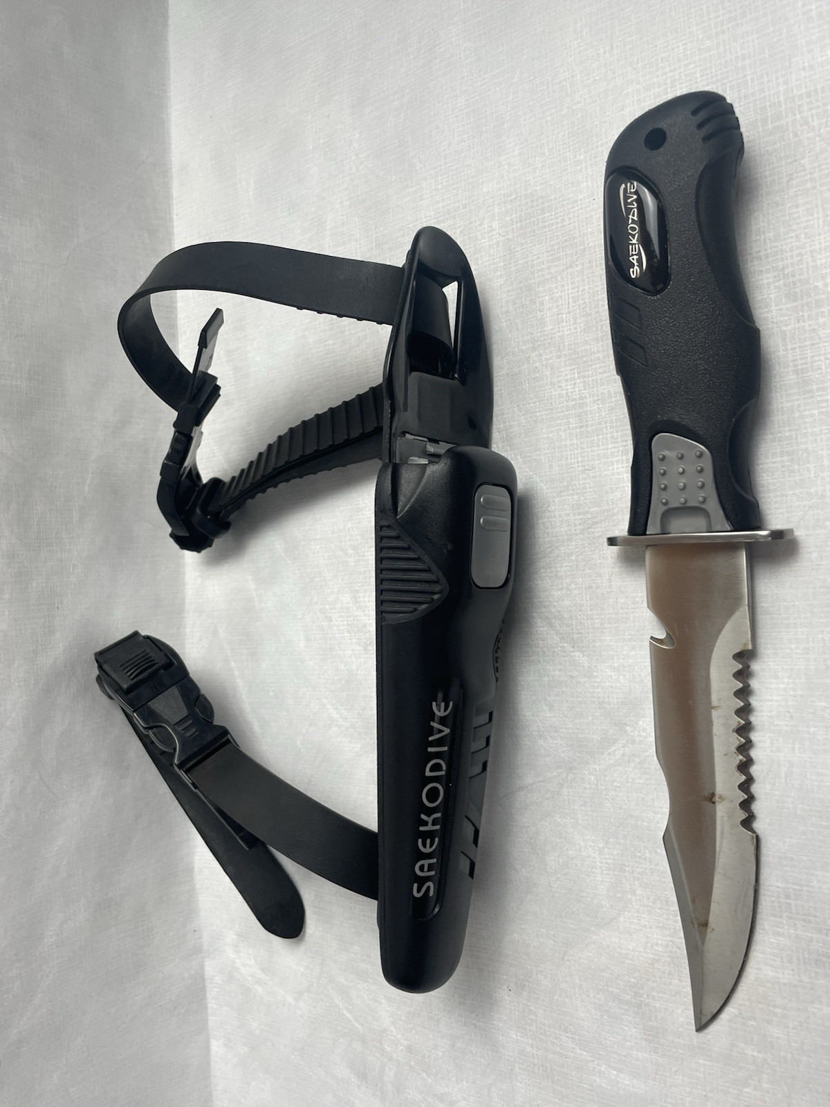 Saekodive Knife with Plastic Sheath Diving Scuba Knife