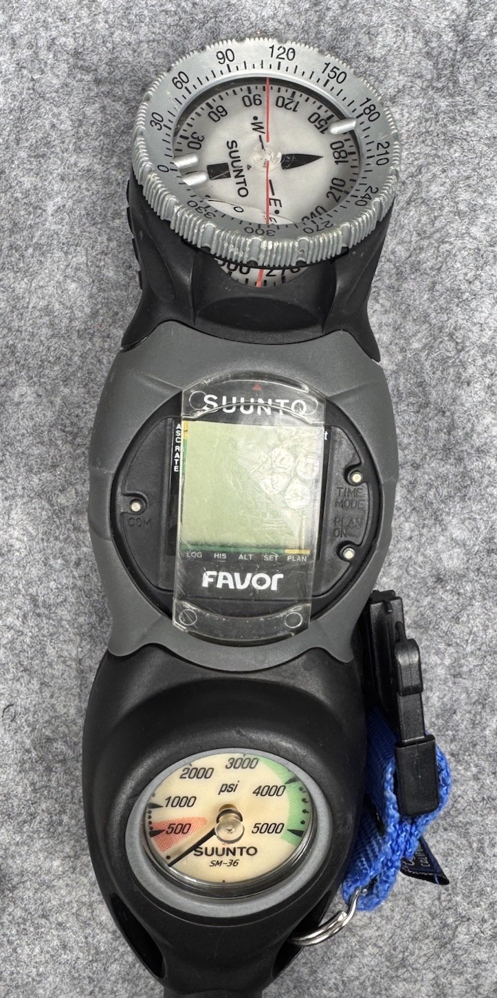 Sherwood Maximus Regulator Set Aqua Lung Octo & Suunto Favor 3-gauge Console