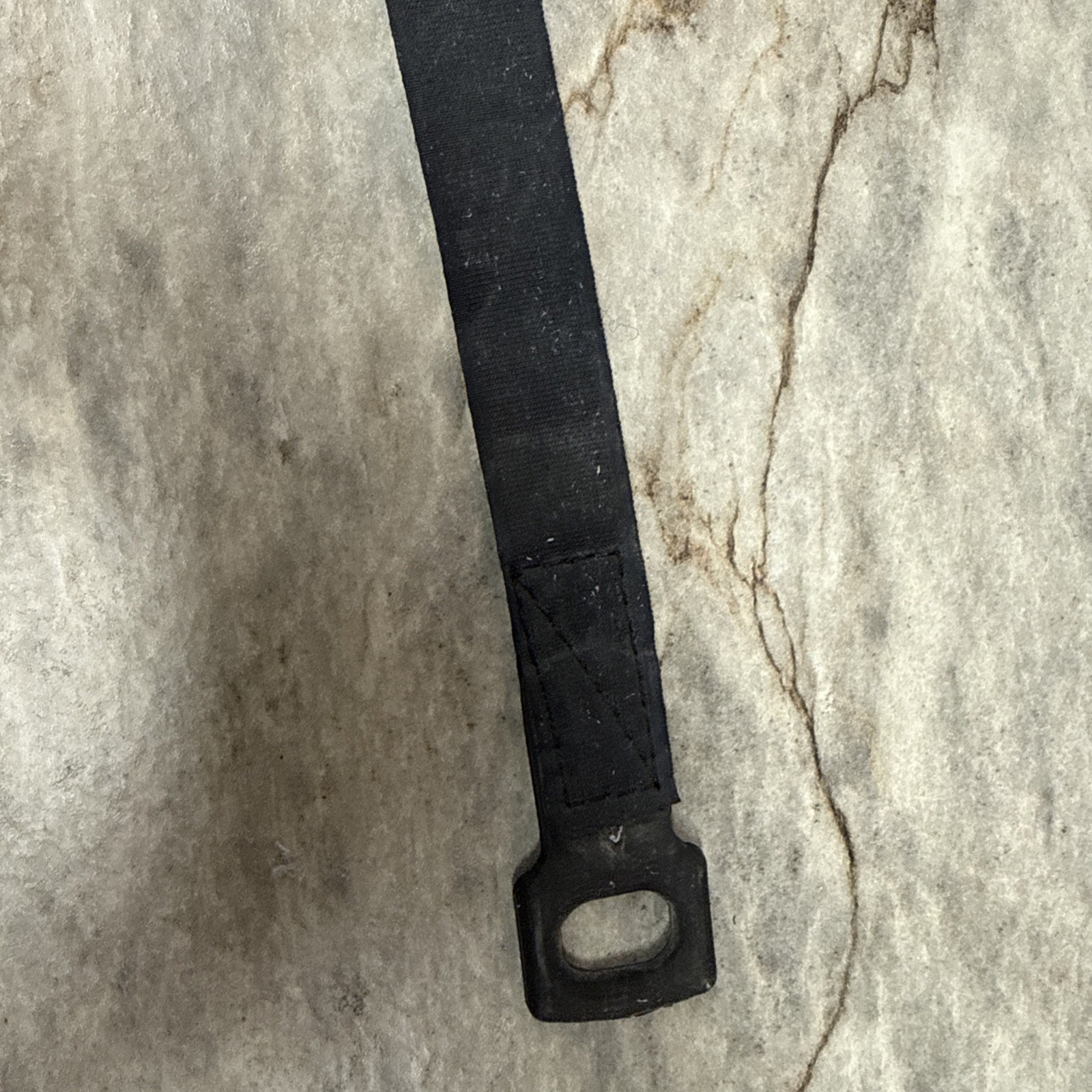 Vintage OEM NOS Underwater Kinetics black rubber mask strap 15/16” wide split