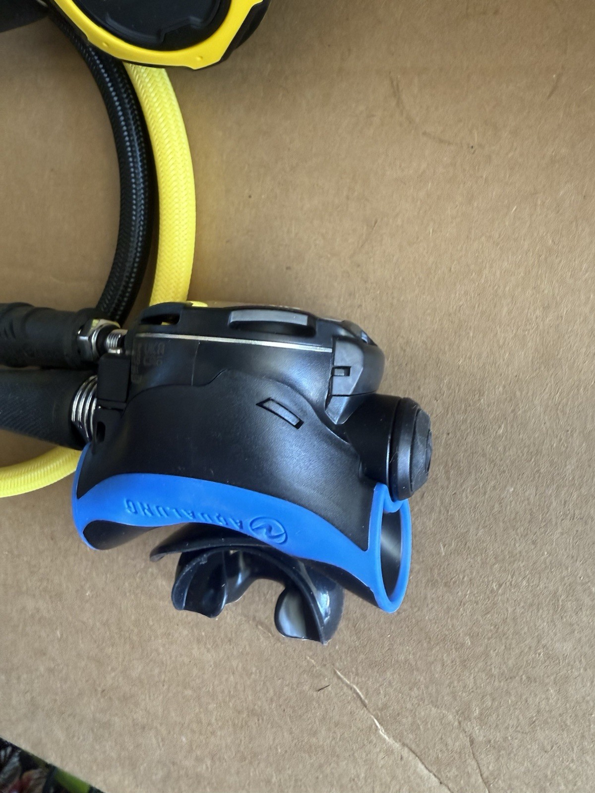 Aqua Lung Legend Regulator Set DIN w/ Legend Octopus Braided Hoses – Brand New