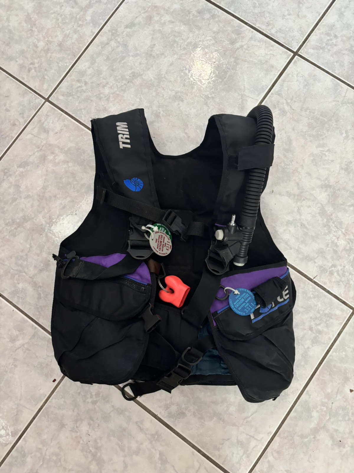 scuba diving vest