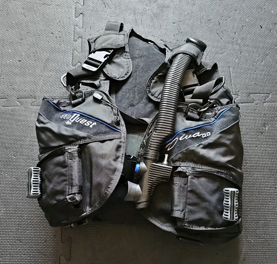 SeaQuest Diva QD BCD; Size Medium