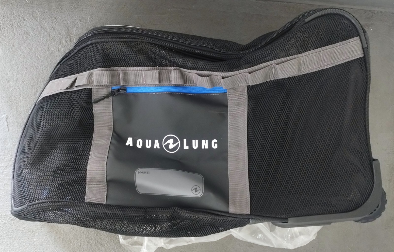 Aqua Lung Explorer Mesh Roller Scuba Gear Duffel Bag NWT