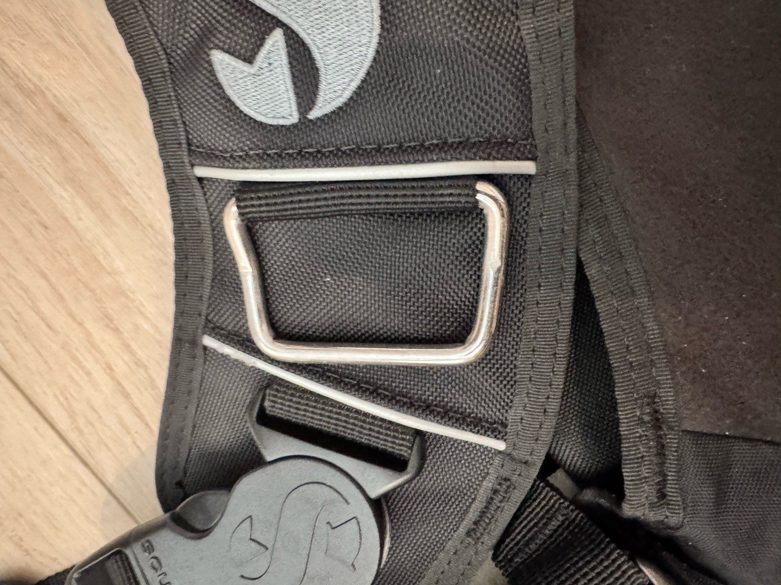 SCUBAPRO NIGHTHAWK BCD XL WEIGHT POCKETS, LATE MODEL,NEVER BEEN WET! ($650 Reg)
