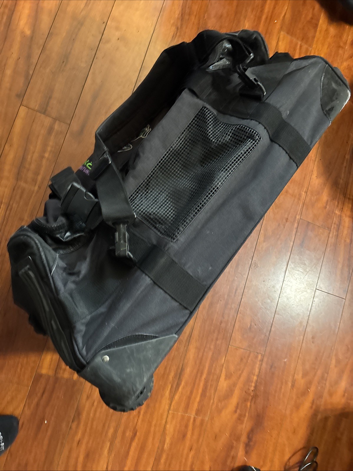 AKONA Adventure Gear Travel Scuba Dive Roller Bag BLACK 34″ x 15″ x 16″ READ!