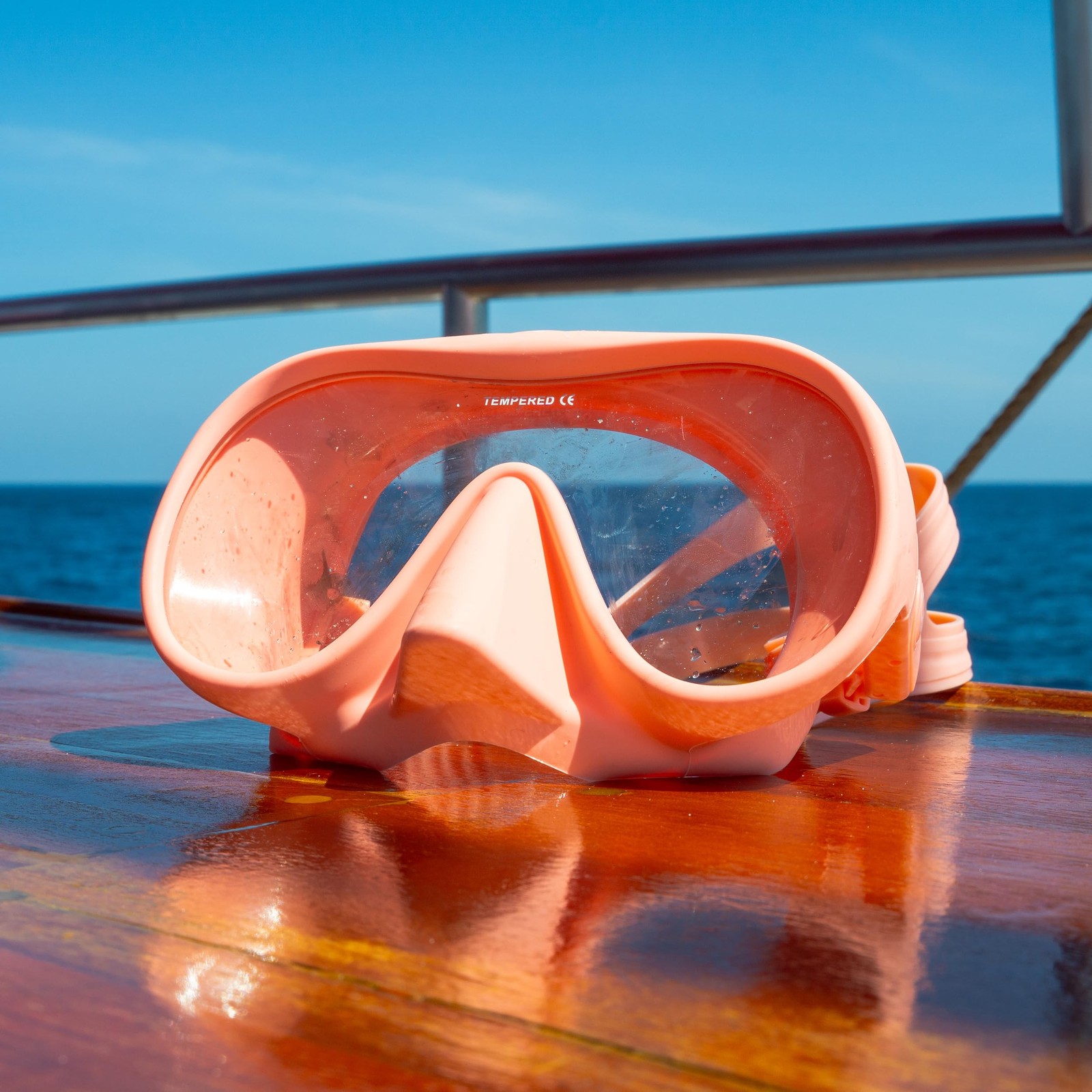 Spartacus Frameless Dive , Ultra-Clear Low-Iron Glass, Wide View, Low Volume,…