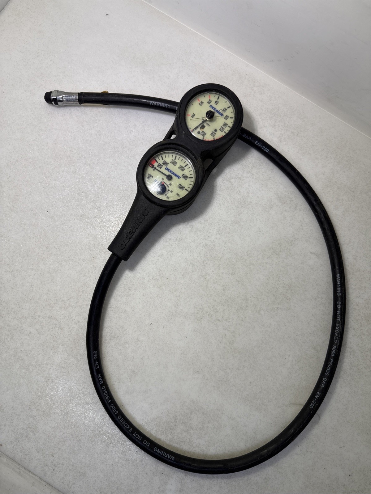 Oceanic 5000 PSI SPG Submersible Pressure Gauge + Thermometer & 200ft Depth Puck