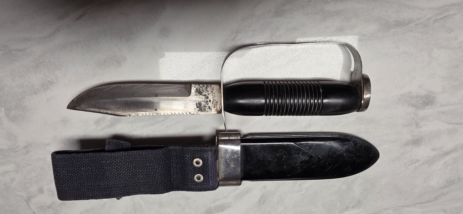 Vintage 1960’s U.S. Divers Knife «Vulcan» w/ Original Scabbard