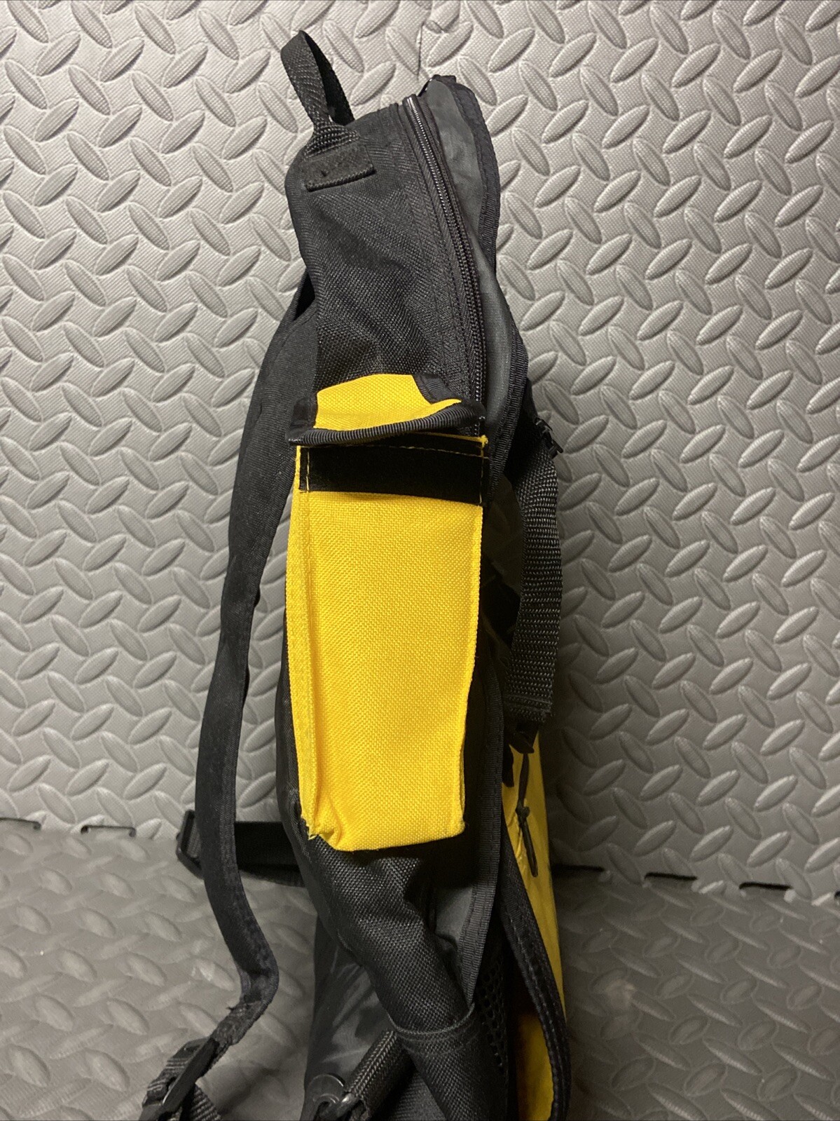 Body Glove Snorkeling Travel Backpack Black Yellow Zipper Pockets 59