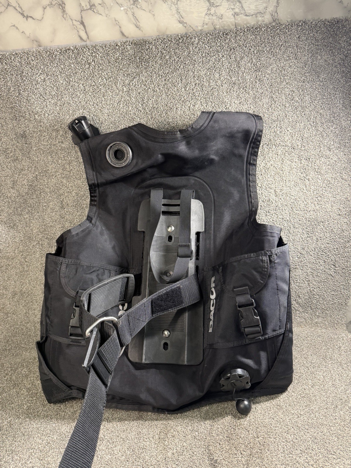Dacor Nautica BCD Buoyancy Compensator Size Medium Vest M Great Condition