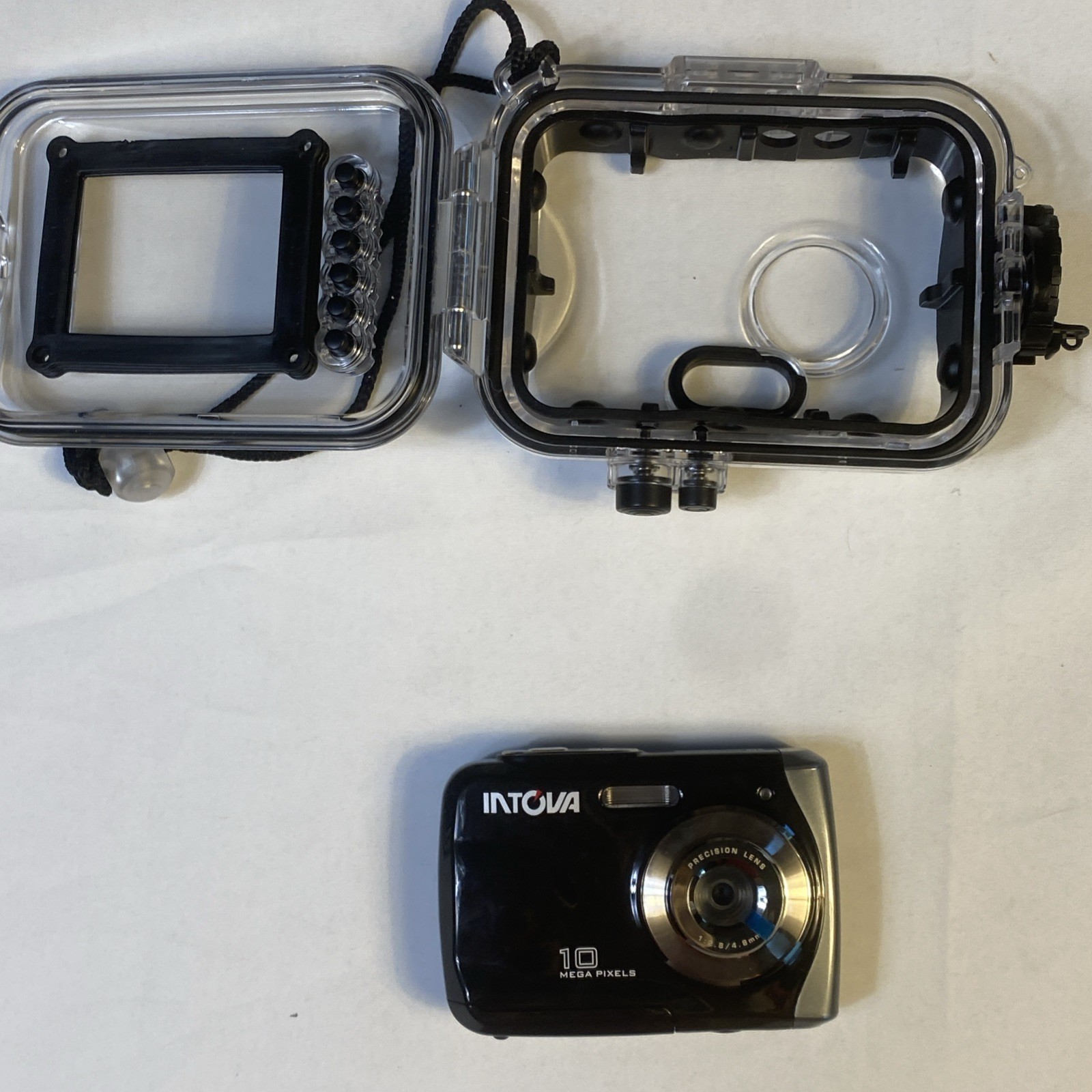 Intova Sport 10k Waterproof Digital Sports Camera 10MP LCD Flash New Open Box