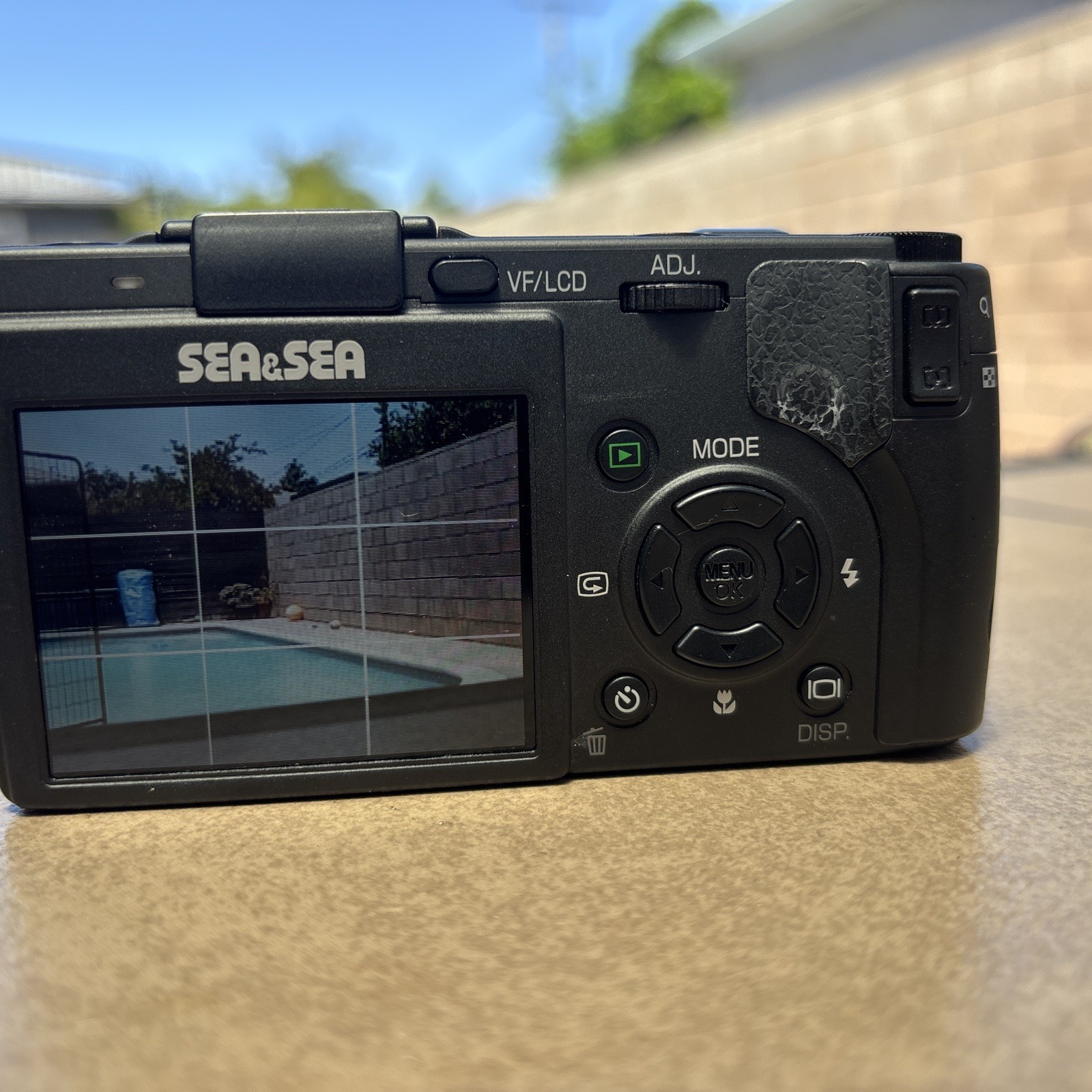 Sea Sea 1G DX 1G Compact Digital Camera With Underwater Housing Set