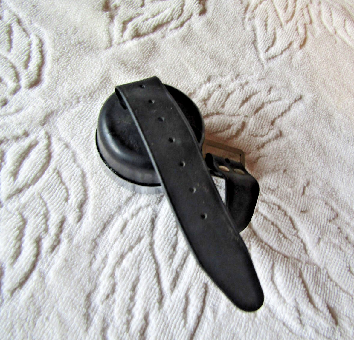 Vintage Scub Diving Scubapro SOS Wrist Gage Depth Green face Mode U D T