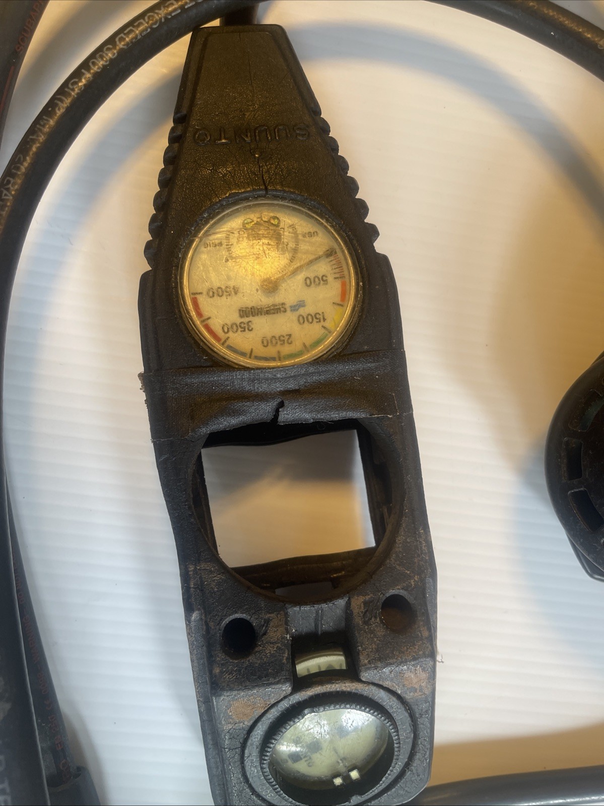 Atomic B1 SCUBA Regulator DIN First Stage + Scubapro G250 Graphite Second