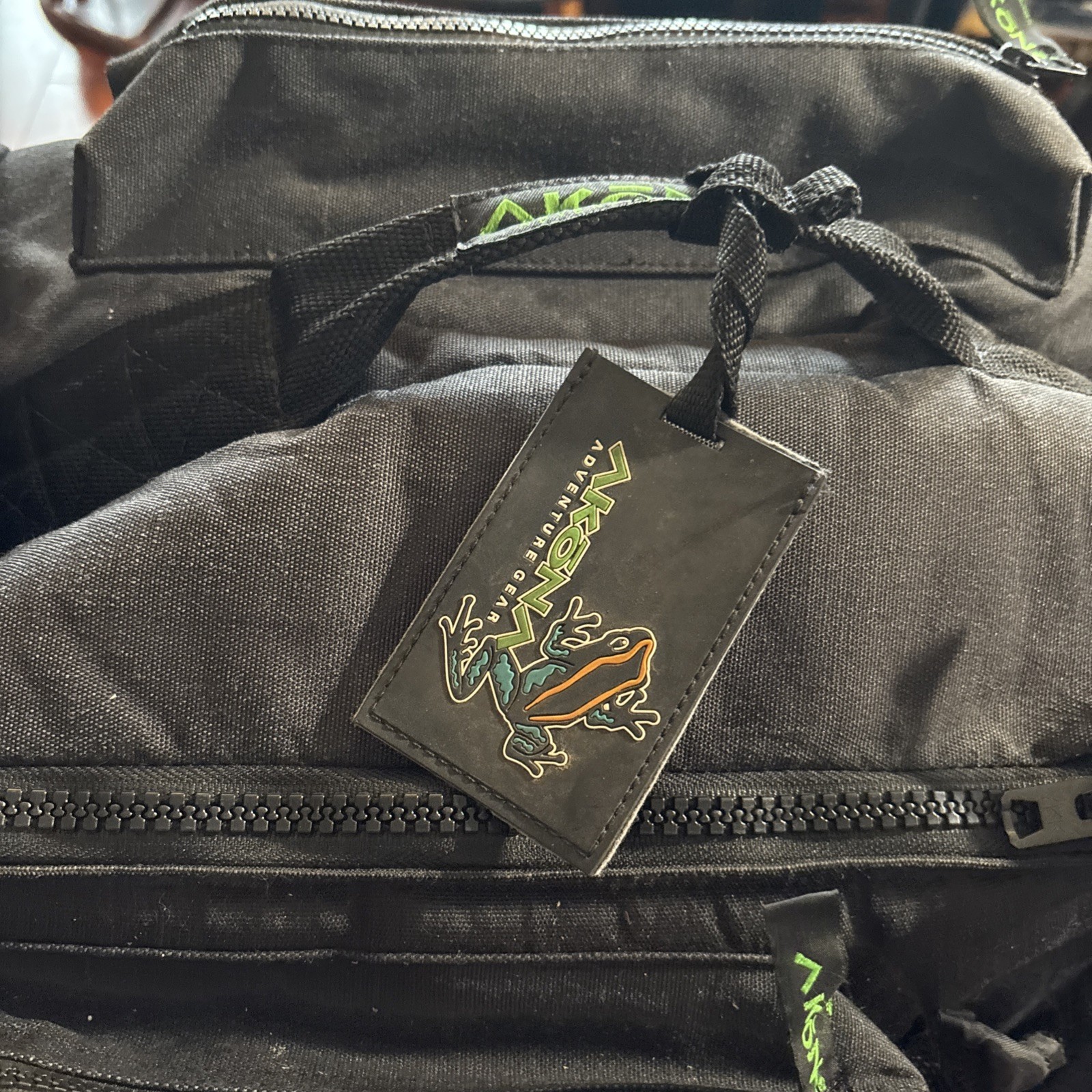 Akona Adventure Gear 32x21x14 XL Travel Dive Scuba Roller Bag Pack 150L AKB142