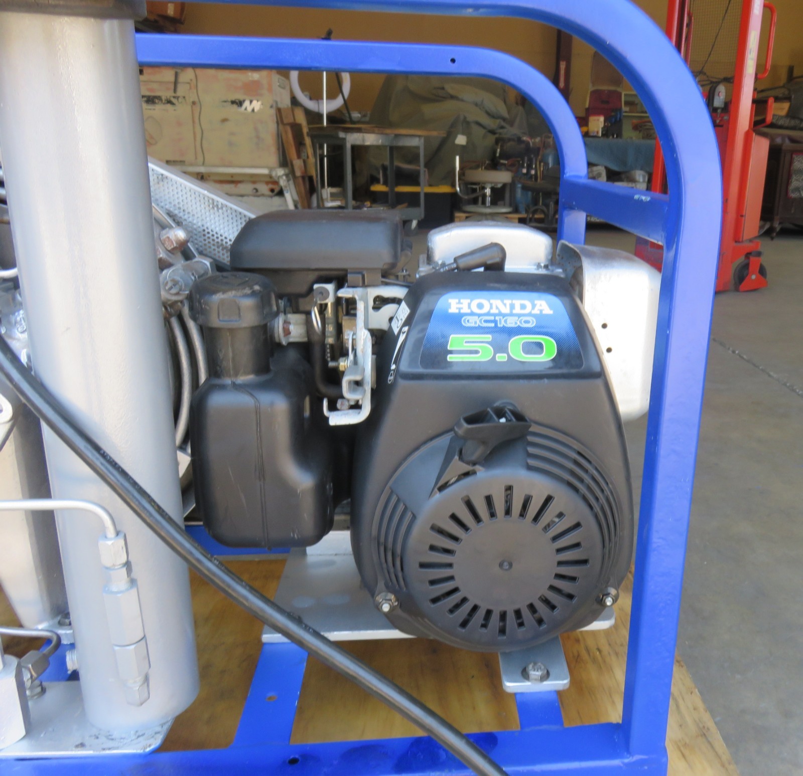BAUER PORTABLE SCUBA COMPRESSOR GASOLINE POWERED 5HP