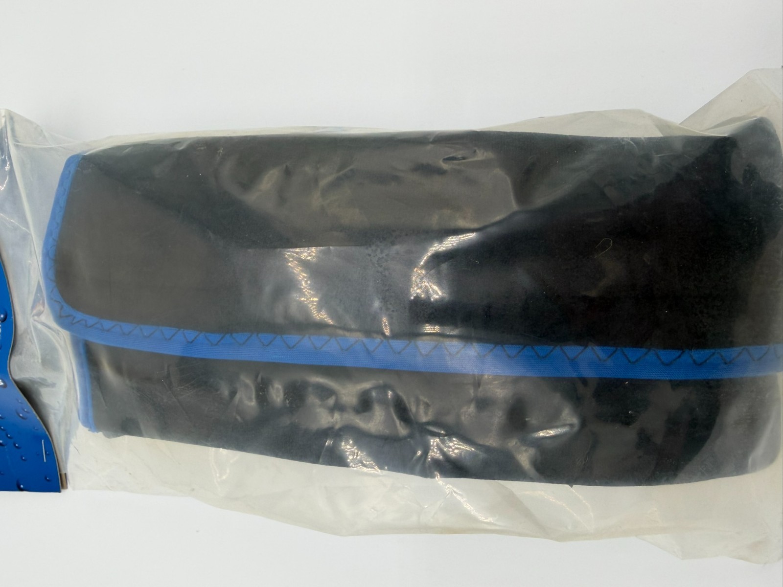 A-Plus Marine Supply 5-Pocket Neoprene Scuba Diving Weight Belt -Black with Blue