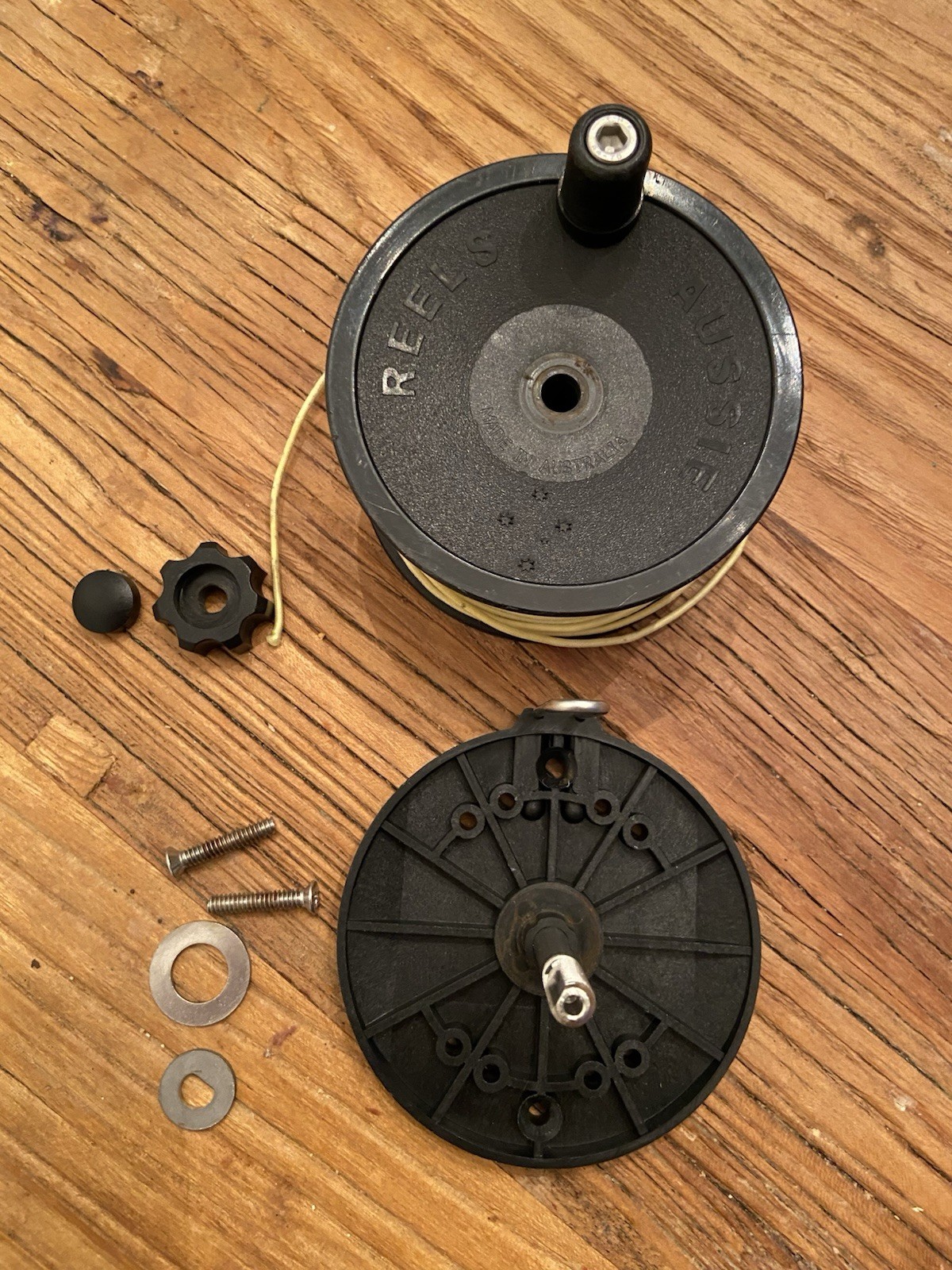 Aussie Reels Woodie Speargun Reel Black with Yellow Line