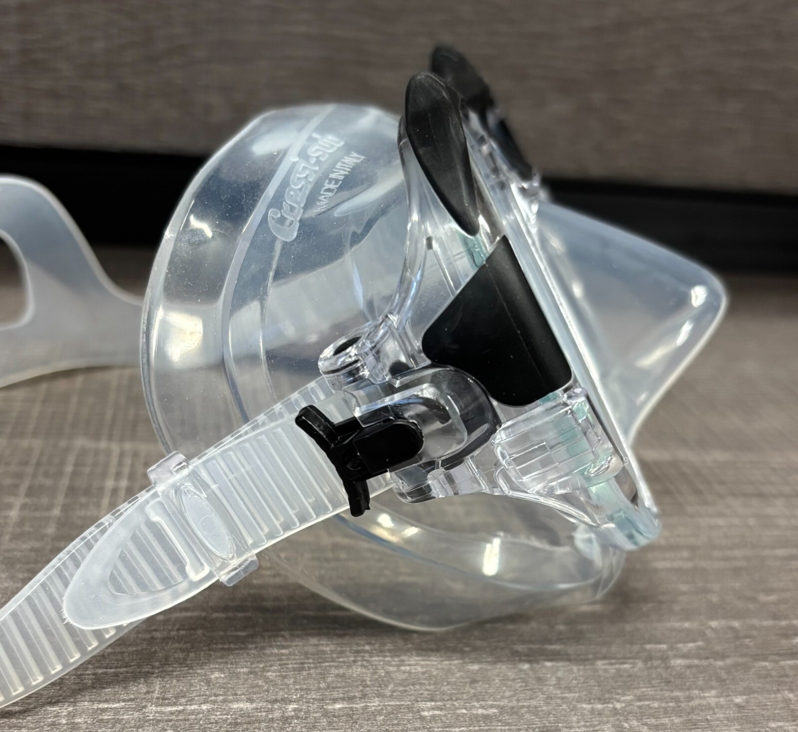 Cressi Matrix Scuba Mask (Clear/Black)