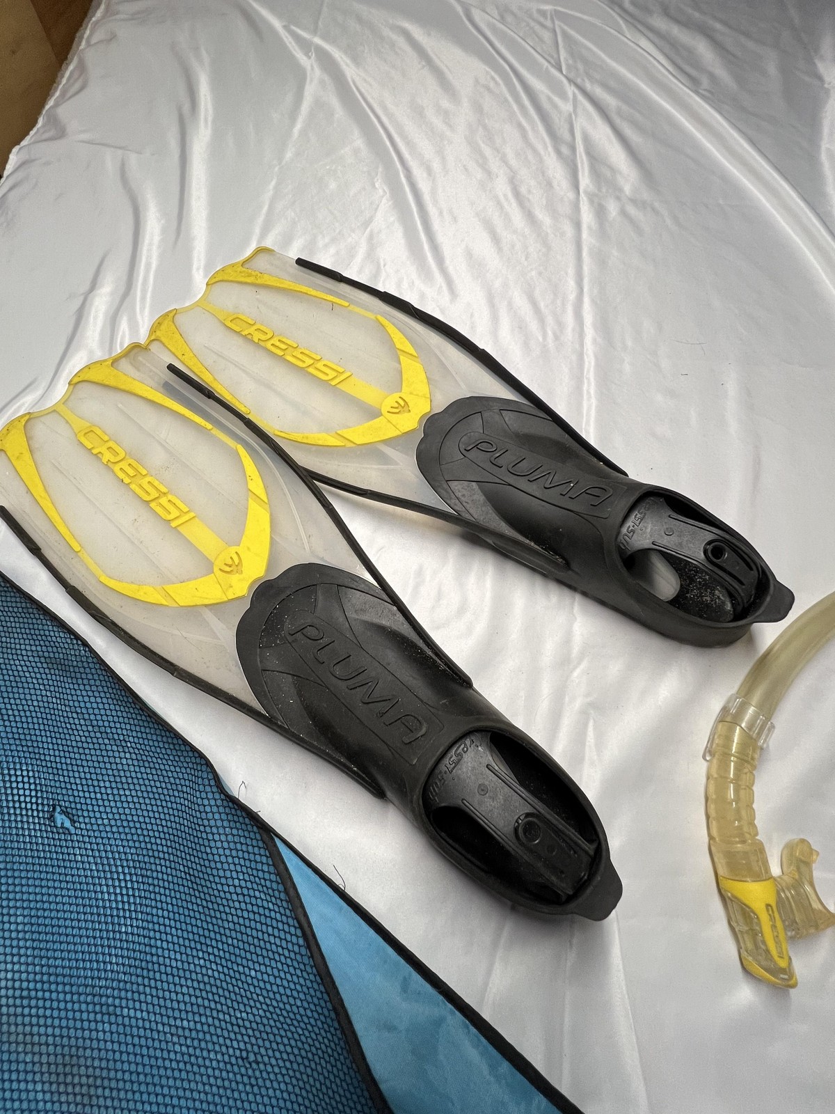 Cressi Pluma Fin Snorkel Set Yellow Gray Size 45-46 10-11 Made in Italy Bag