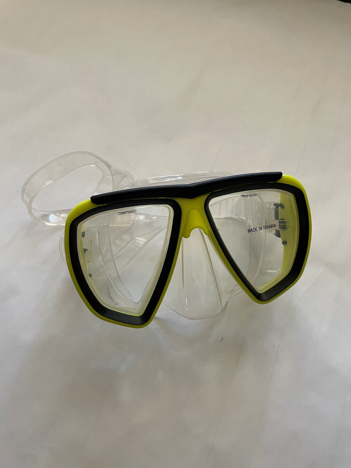Two window dive mask – scuba diving snorkeling gear