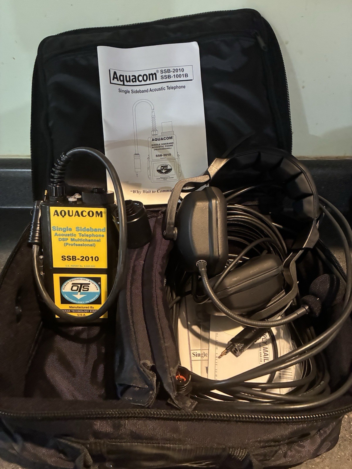 OTS Aquacom SSB-2010 4-Channel Underwater Transceiver for Scuba Diving with Case