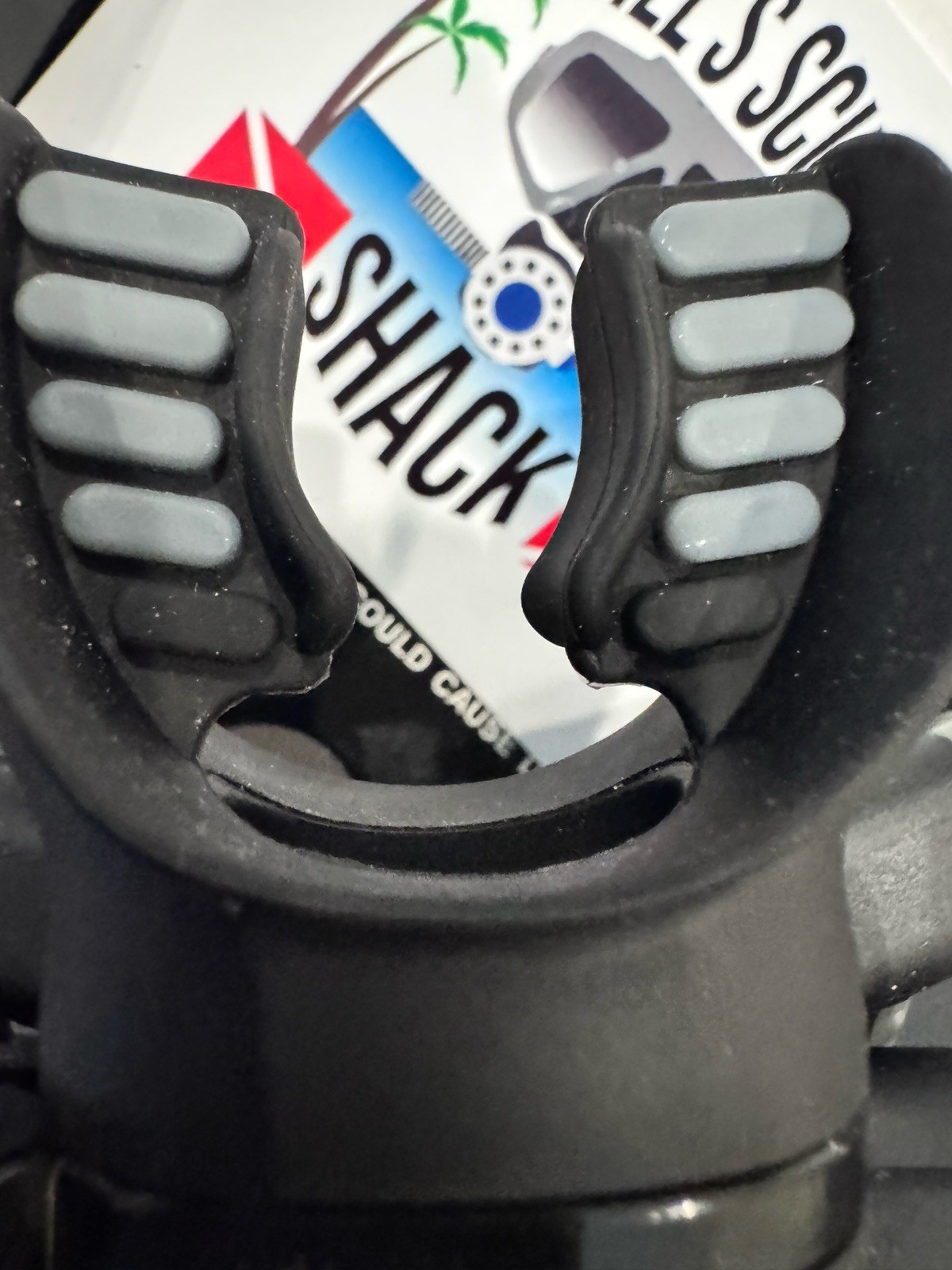 ATOMIC AQUATICS ST1 BLACK EDITION NIB AWESOME REGULATOR (RETAIL$1600)