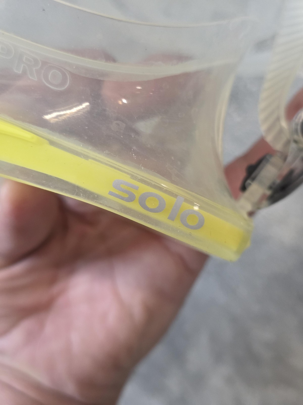 Scubapro Solo Dive Mask One Size Yellow Clear Tempered Glass Snorkel Scuba