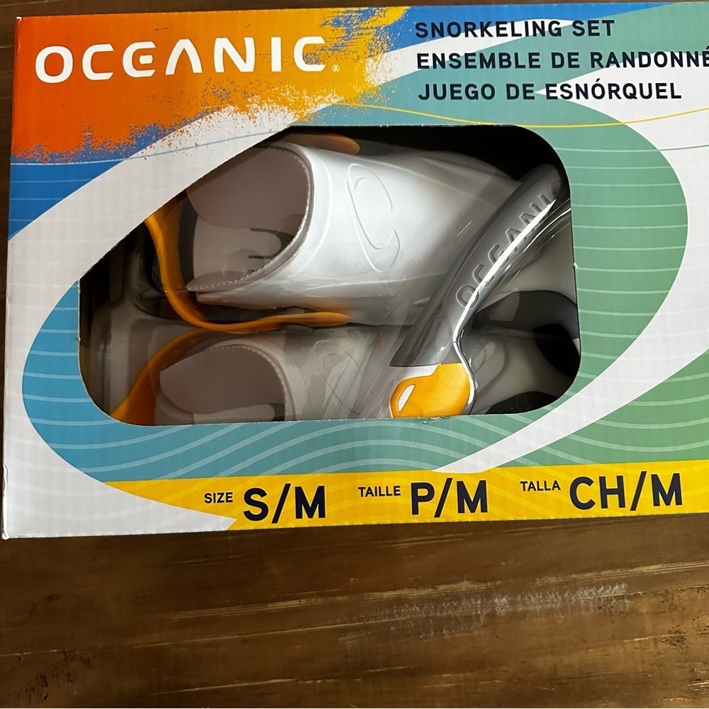 Oceanic Adult Snorkeling Set Snorkel Mask Flippers & Bag Small/ Medium Brand New