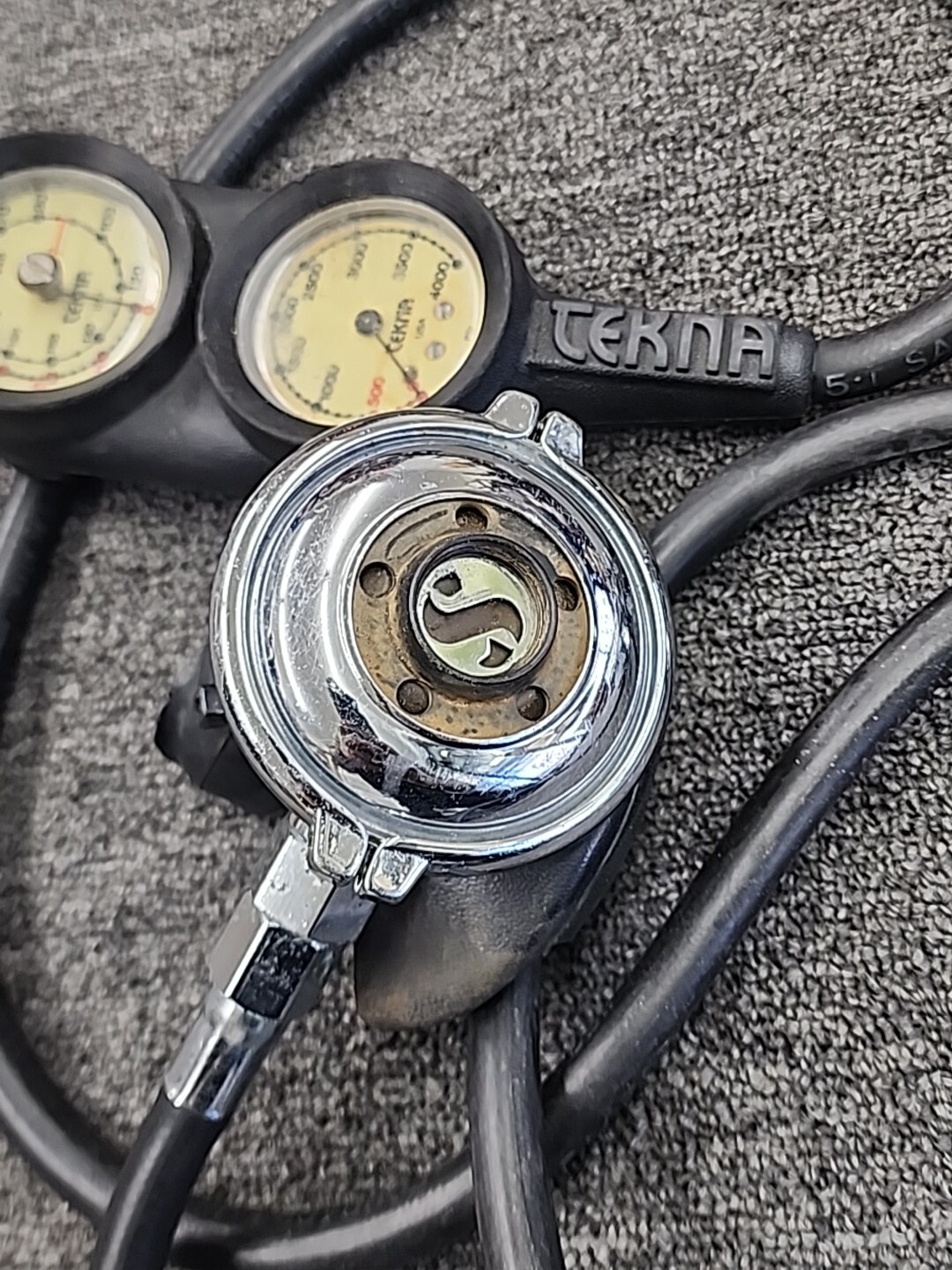 Vintage Scubapro 108 / MK5 Regulator 1st & 2nd Stage Gauge Diving Equipment