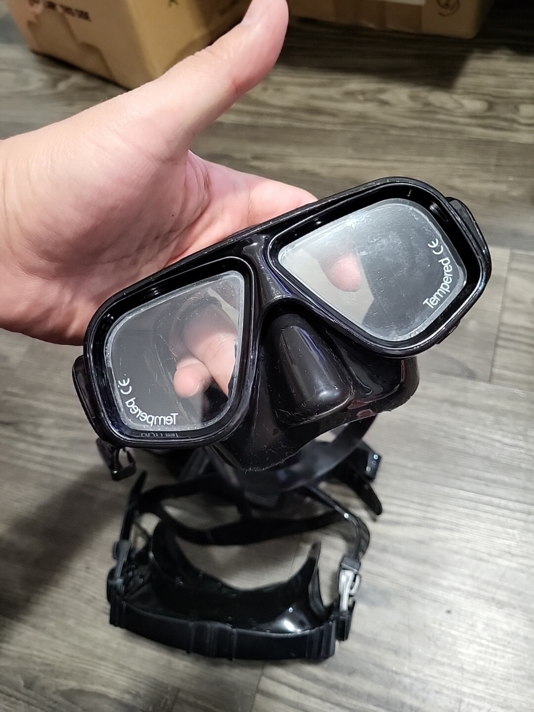 SEA SNORKLE MASK 2 ADULTS SIZE AND ONE KID SIZE
