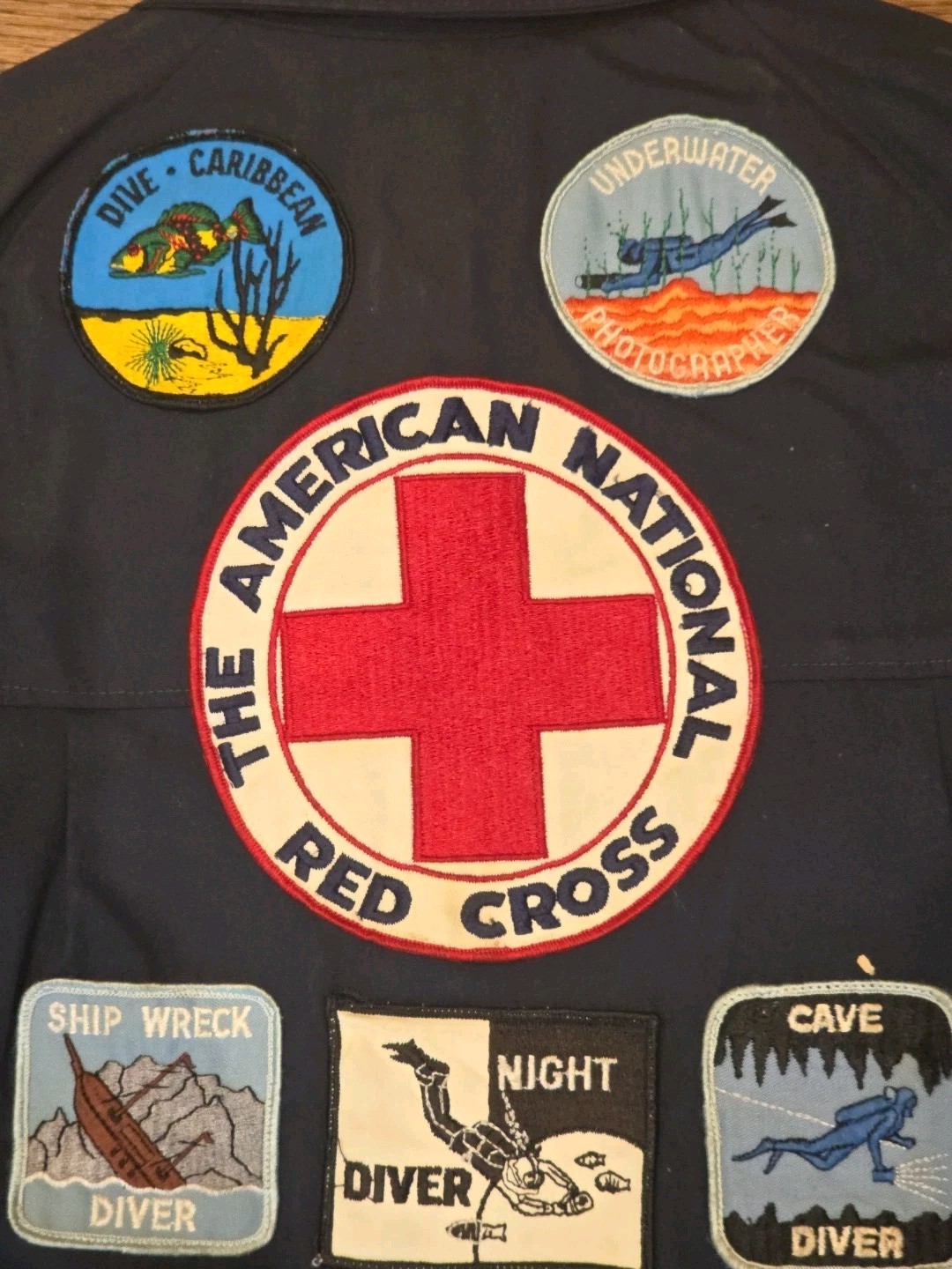VTG Men Jacket M Scuba Cave Night Skin Diving Ship Wreck Patches Red Cross NASDS