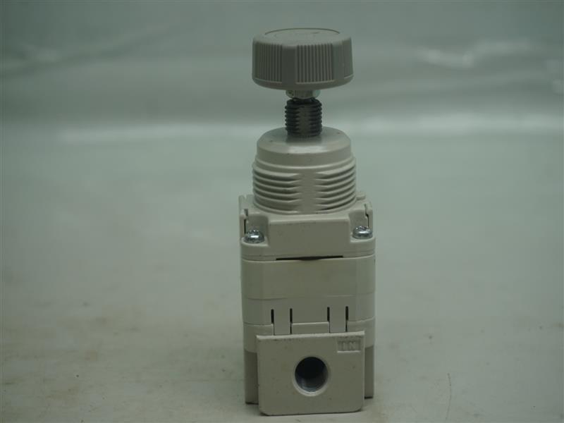 SMC IR1000-01-A IR100001A Regulator 30 Days Warranty Expedited Shipping