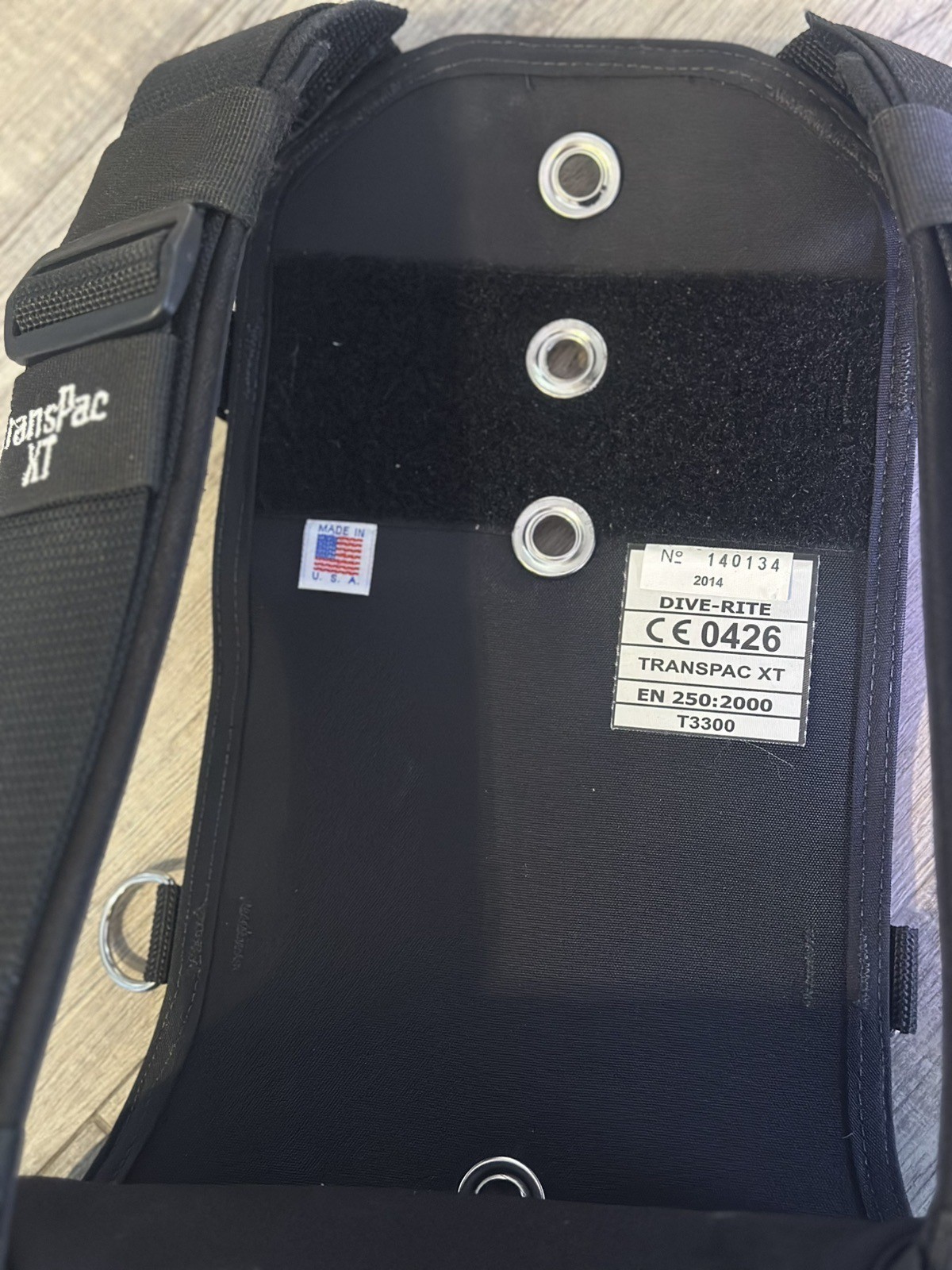 Dive Rite Transpac XT Harness, Gently Used. Size 17” Medium (T3300 Soft Pack)
