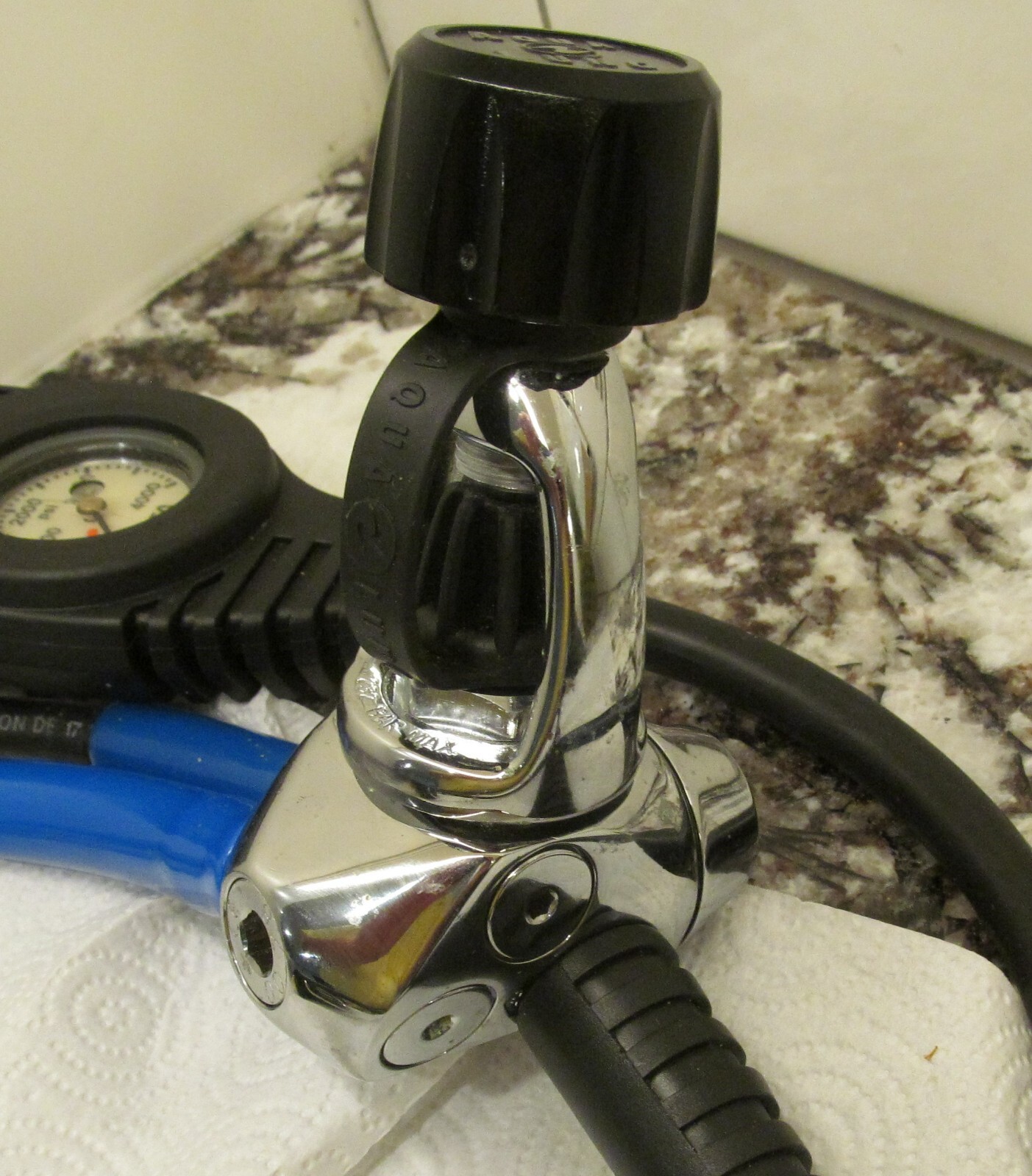 Tusa Imprex II IQ-400, 3000 PSI Gauge, Compass, Aqua Lung Micra Adj Regulator