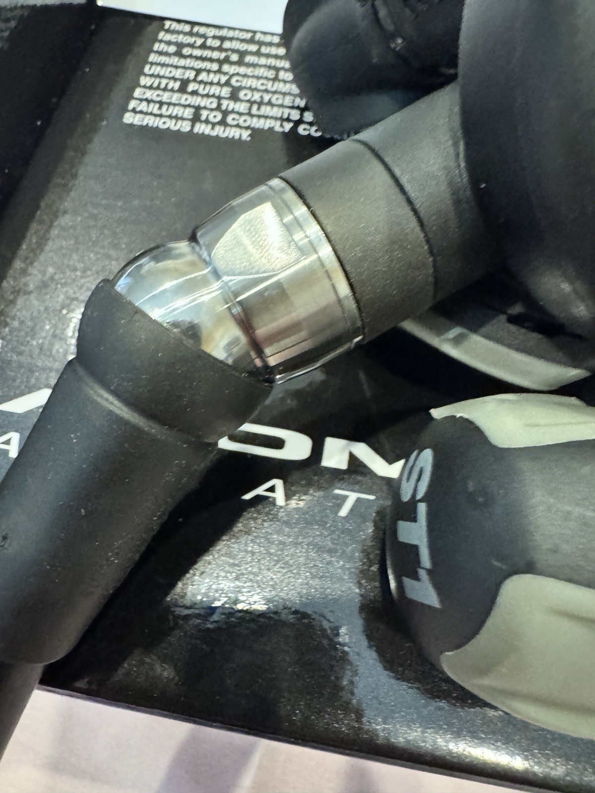 ATOMIC AQUATICS ST1 BLACK EDITION NIB AWESOME REGULATOR (RETAIL$1600)
