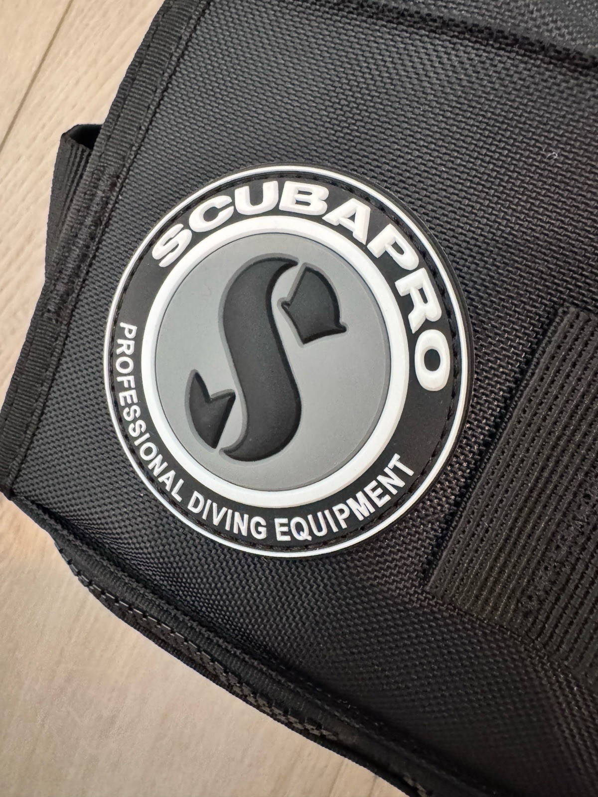 SCUBAPRO NIGHTHAWK BCD XL WEIGHT POCKETS, LATE MODEL,NEVER BEEN WET! ($650 Reg)
